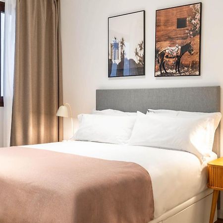 Limehome Malaga Calle Victoria Ngoại thất bức ảnh