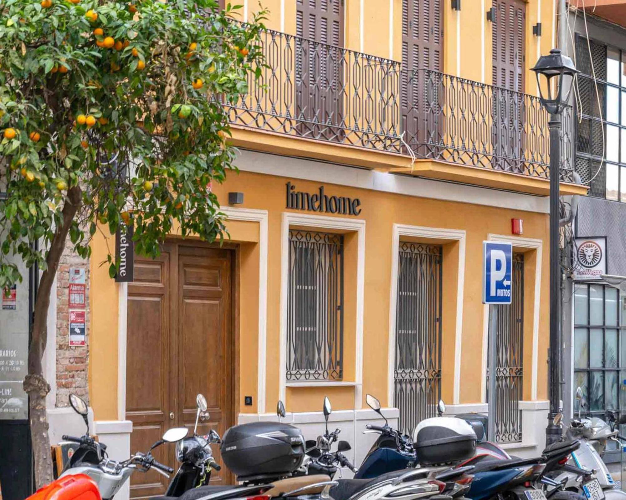 Limehome Malaga Calle Victoria Ngoại thất bức ảnh