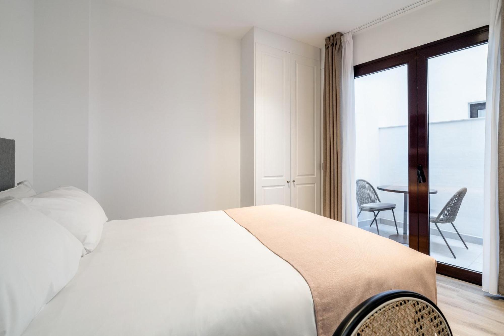 Limehome Malaga Calle Victoria Phòng bức ảnh