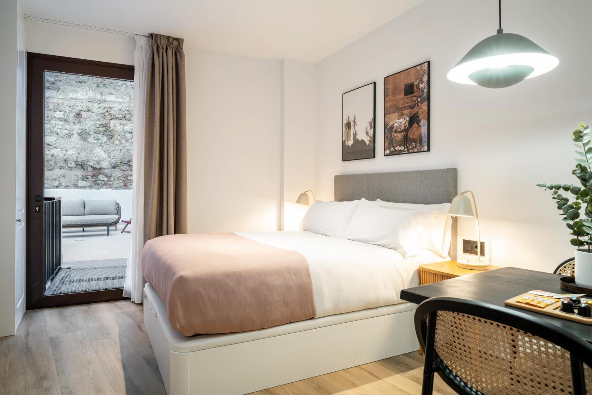 Limehome Malaga Calle Victoria Ngoại thất bức ảnh