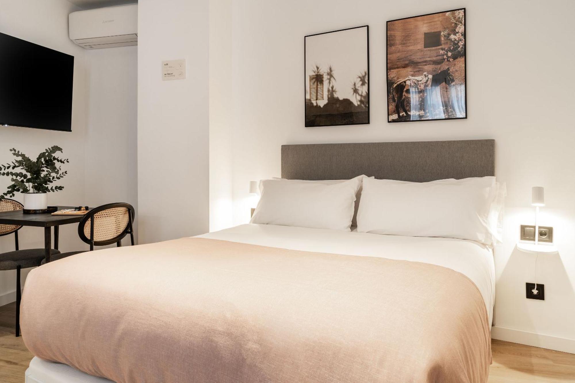 Limehome Malaga Calle Victoria Phòng bức ảnh