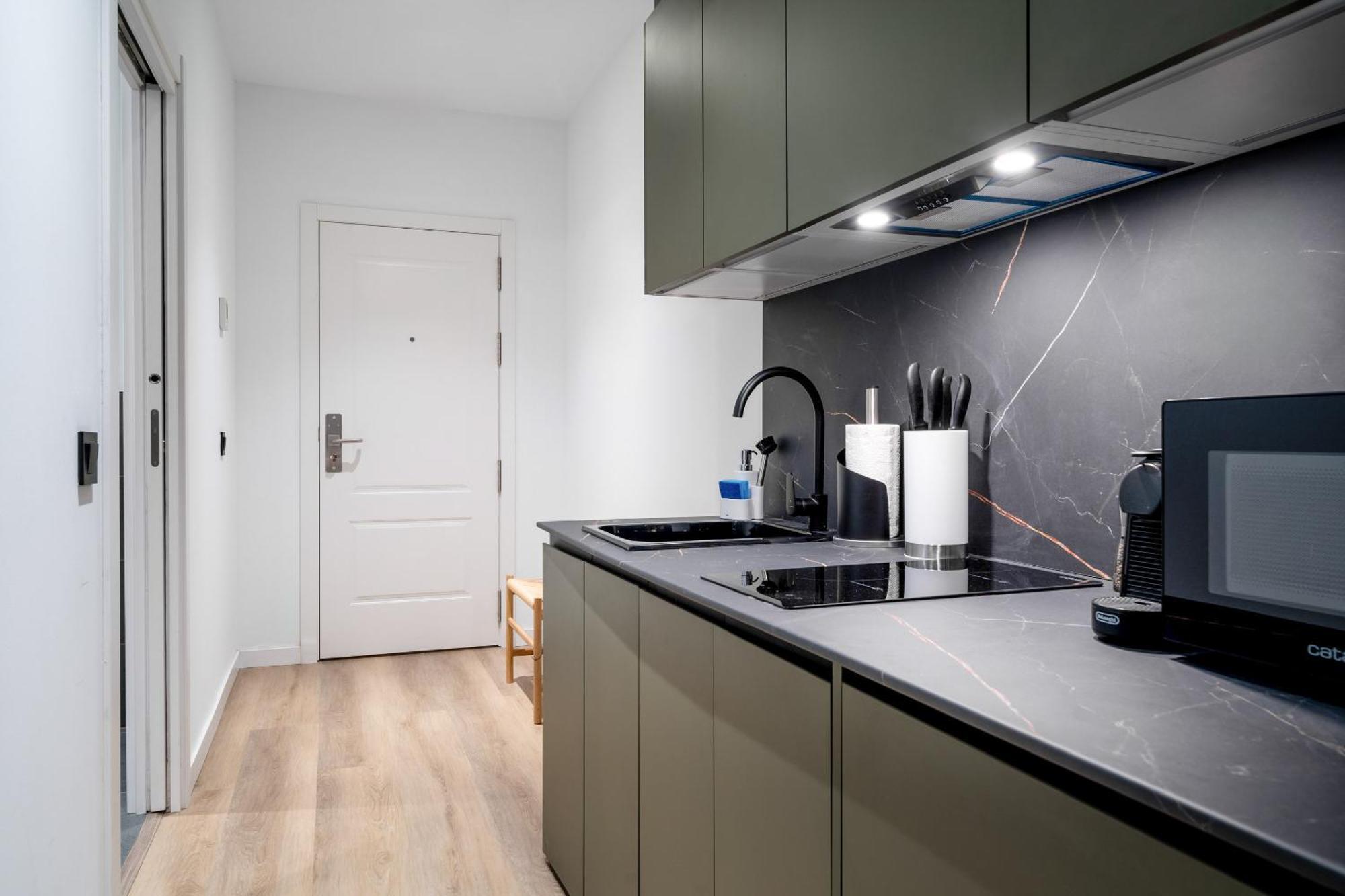 Limehome Malaga Calle Victoria Phòng bức ảnh