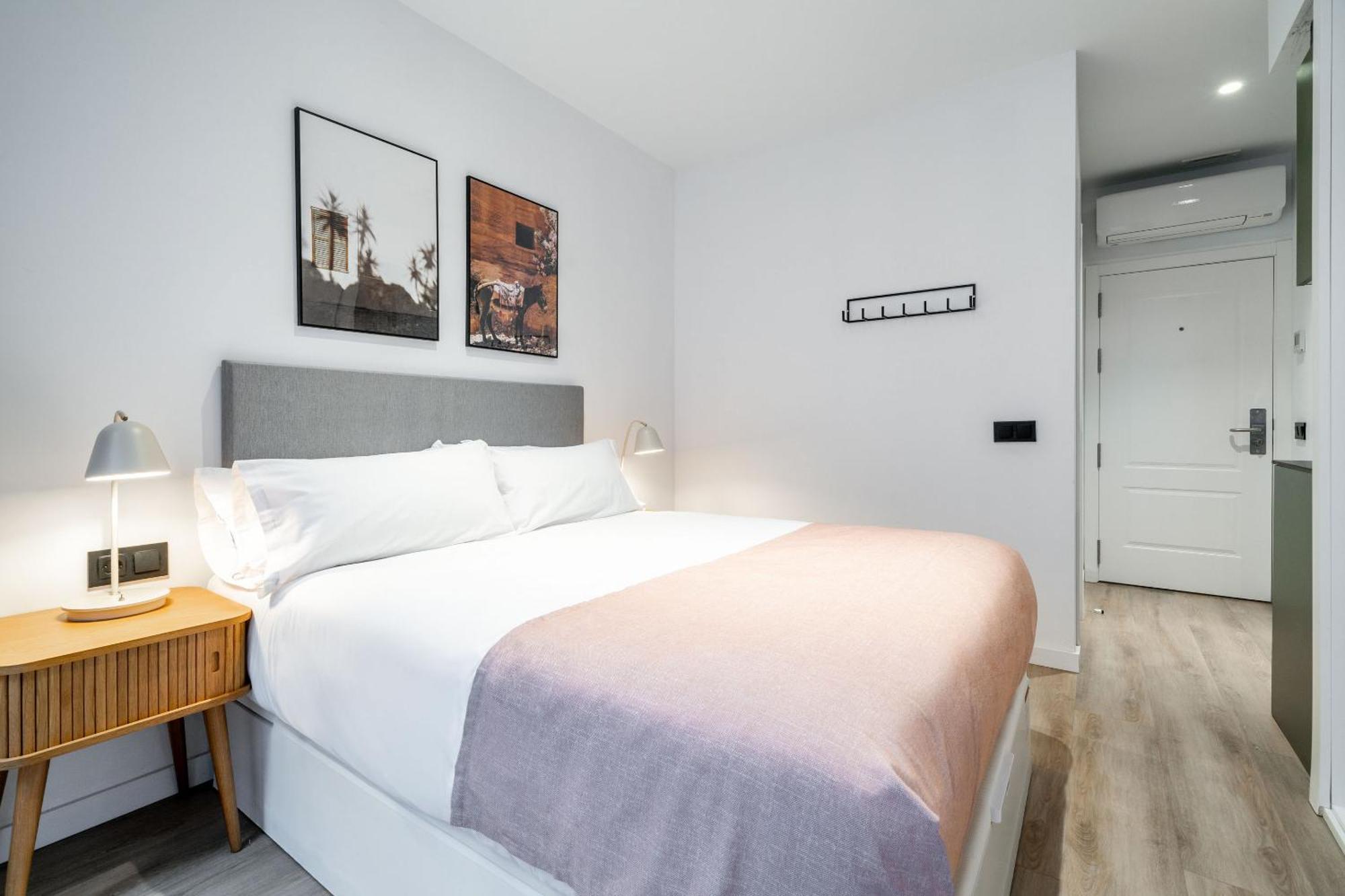 Limehome Malaga Calle Victoria Phòng bức ảnh