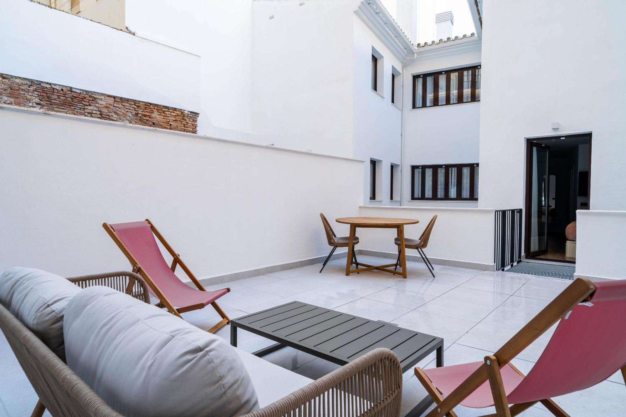 Limehome Malaga Calle Victoria Ngoại thất bức ảnh