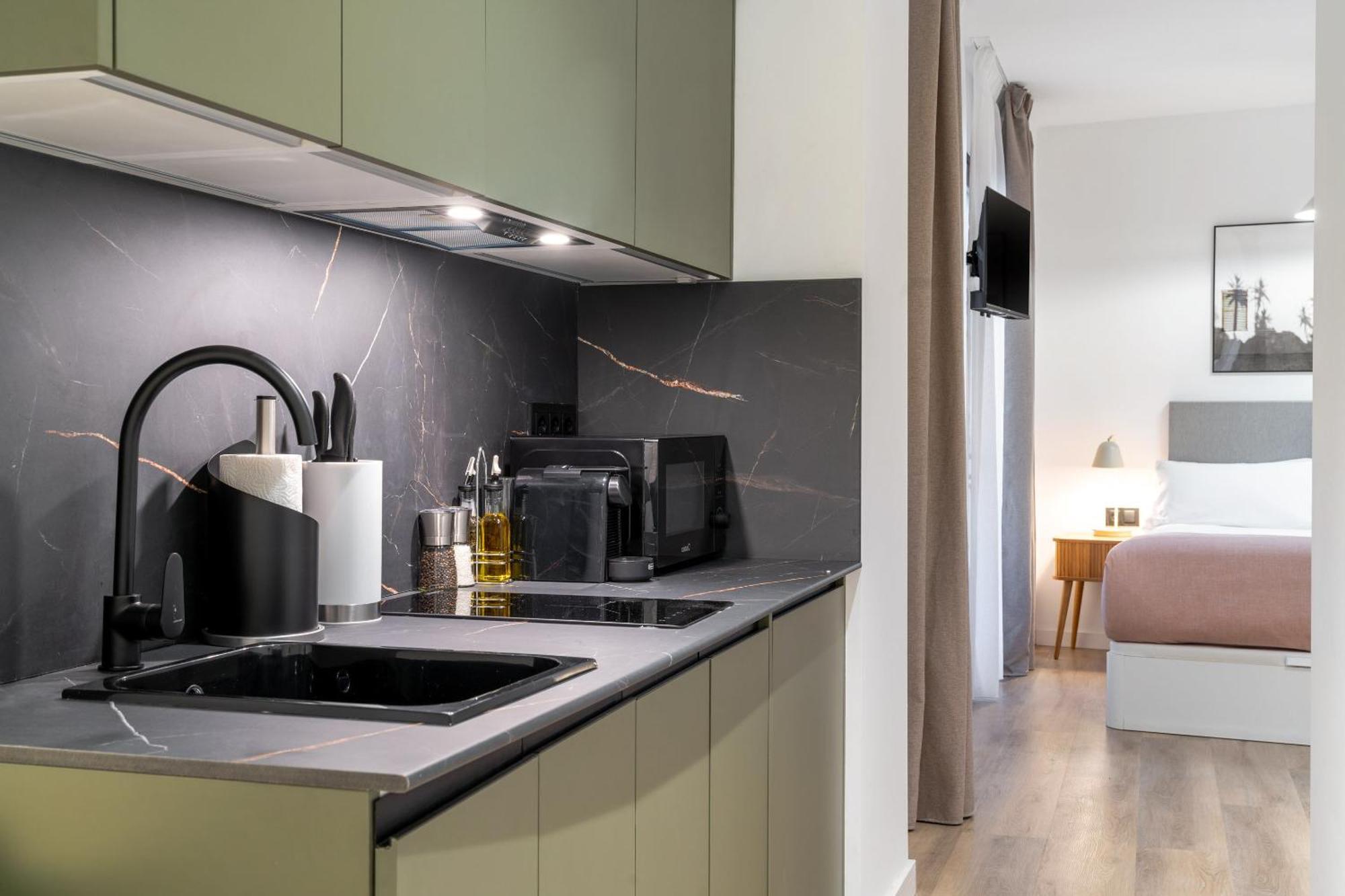 Limehome Malaga Calle Victoria Ngoại thất bức ảnh