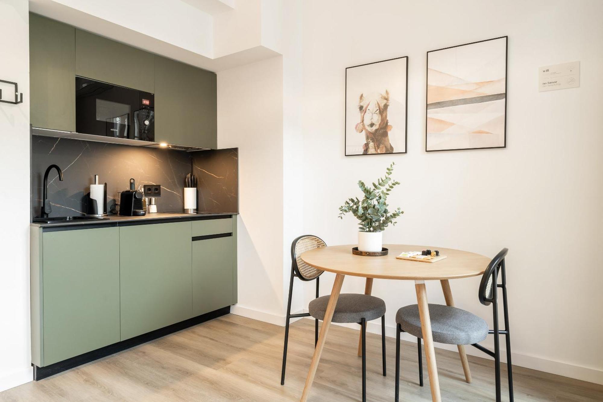 Limehome Malaga Calle Victoria Ngoại thất bức ảnh
