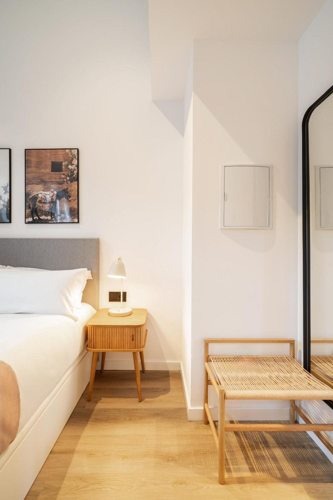 Limehome Malaga Calle Victoria Phòng bức ảnh