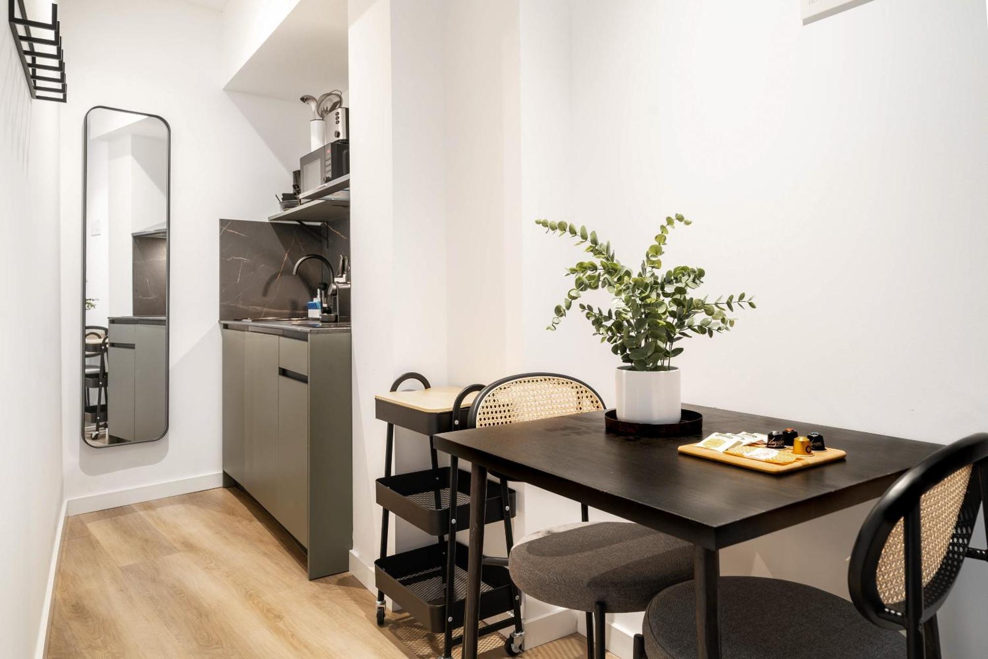 Limehome Malaga Calle Victoria Ngoại thất bức ảnh